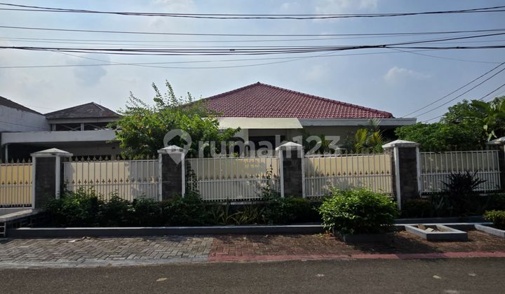 Hook House Ready to Occupy in the Waringin Permai Complex, Jatiwaringin Hook House Ready to Occupy in the Waringin Permai Complex, Jatiwaringin