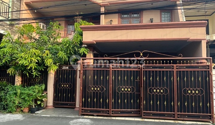 Rumah Mewah Siap Huni 2 lantai strategis di Rawamangn Jkarta Tmur Rumah Mewah Siap Huni 2 lantai strategis di Rawamangn Jkarta Tmur