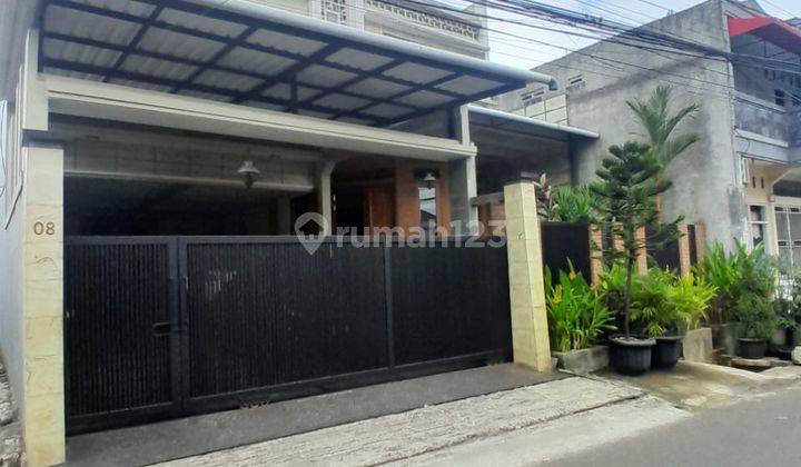 Rumah Mewah 2 Lantai Siap Huni Full Furnish di Lubang Buaya 2