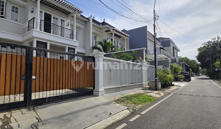 Luxury Ready-to-Occupy House in an Elite Compound in Cempaka Putih 2