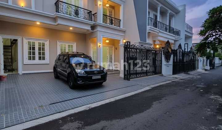 Rumah Baru Dalam Komplek Elite Tenang Bebas Banjir di Duren Sawit