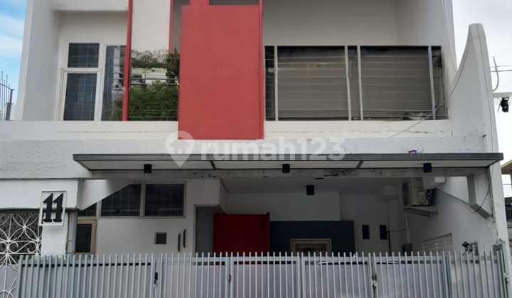 Rumah Siap Huni 3 lantai Strategis di Rawamangun Jakarta Timur Rumah Siap Huni 3 lantai Strategis di Rawamangun Jakarta Timur