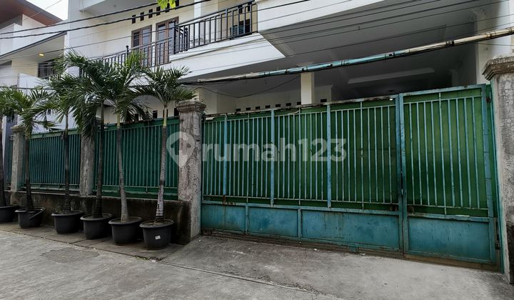 Turun Harga Rumah Murah kokoh 2 lantai Strategis di Duren Sawit