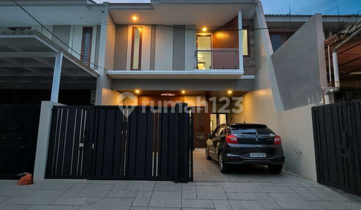 Rumah Mewah Baru Siap Huni 2 Lantai di Cempaka Putih Tengah 2