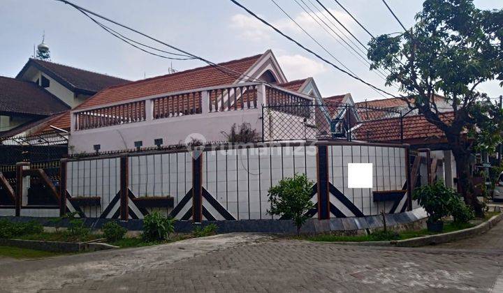 Rumah Hook Daerah Dukuh Kupang Surabaya Barat 2