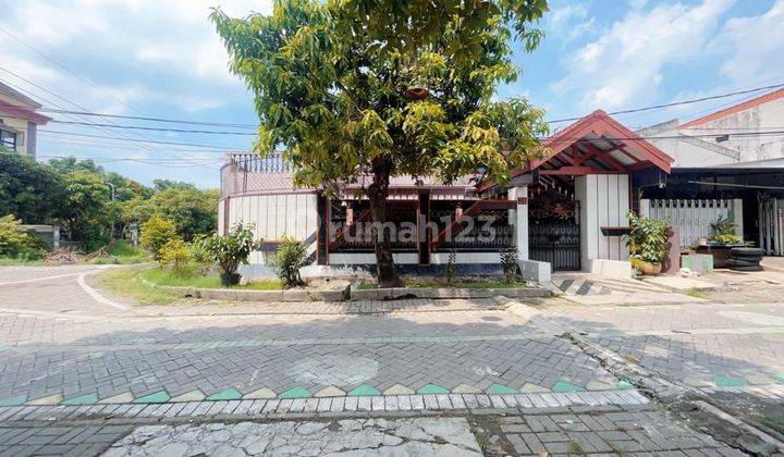 Rumah Hook Daerah Dukuh Kupang Surabaya Barat 1