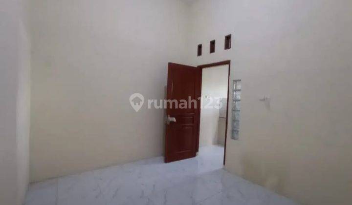 Rumah Hook Daerah Wisma Tropodo Sidoarjo 2