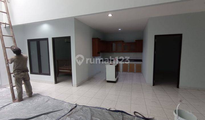 Rumah Green Garden Jakbar 2 lantai siap huni 9
