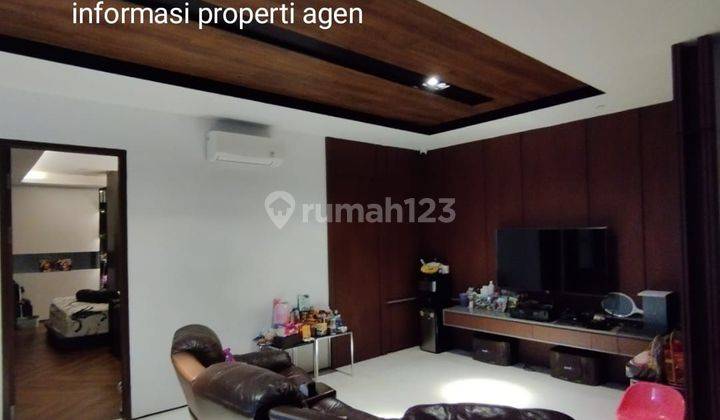 Rumah mewah 4 lantai dg kolam renang dan lift 1