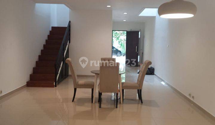 Rumah 3 Lantai Di Kavling Dki, Meruya Utara 2