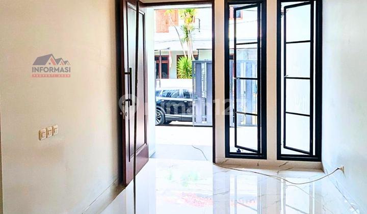 Rumah 3 Lantai Sunrise Garden 2