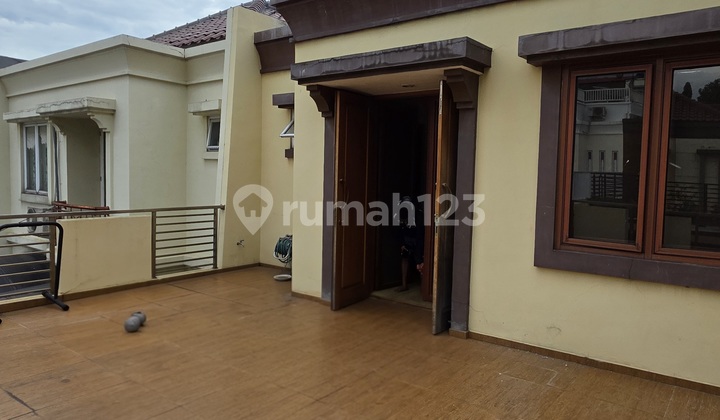 Rumah 2 Lantai Di Permata Mediterania 