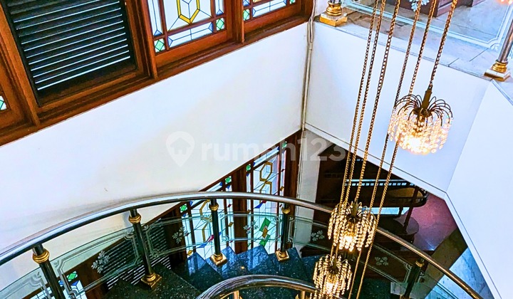 Rumah Boulevard Mewah di Intercon Dg Lebar 18M Siap Huni 2