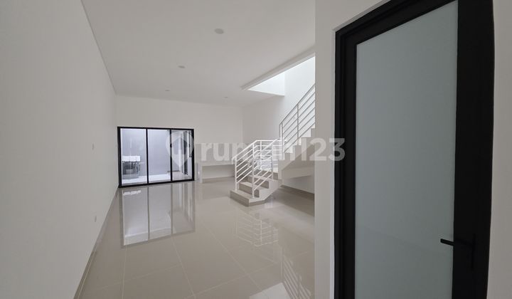 Rumah Brand New 2 Lantai Area Meruya Utara, Siap Huni
