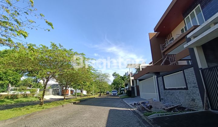 Rumah baru 2 lantai jalan kembar boulevard araya golf malang 2