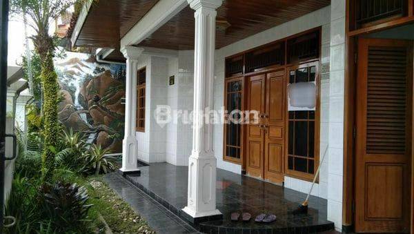 Jual Rumah dekat Jl Bratan Sawojajar Kota Malang Fully Furnished 2