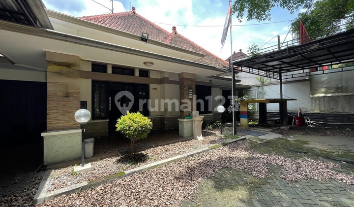 Rumah Besar Aesthetic di Area Dekat Pasar Modern Oro Oro Dowo Ijen Kota Malang