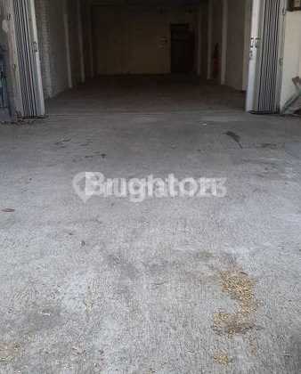 Strategic Shop House on Raya Tidar, Malang City 2