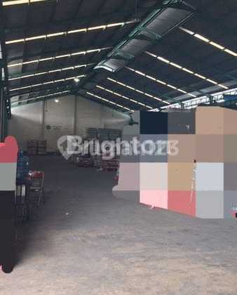 Warehouse Area 2163 M2 on Main Road Axis, Malang City