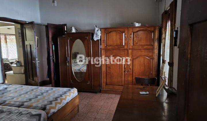 Rumah strategis di Raya Tumenggung Suryo Blimbing malang 2