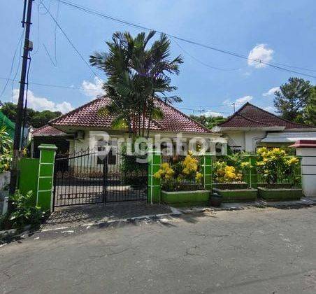 Rumah Terawat Pusat Kota Gunung Gunung Jl Ijen Area Kota Malang 1