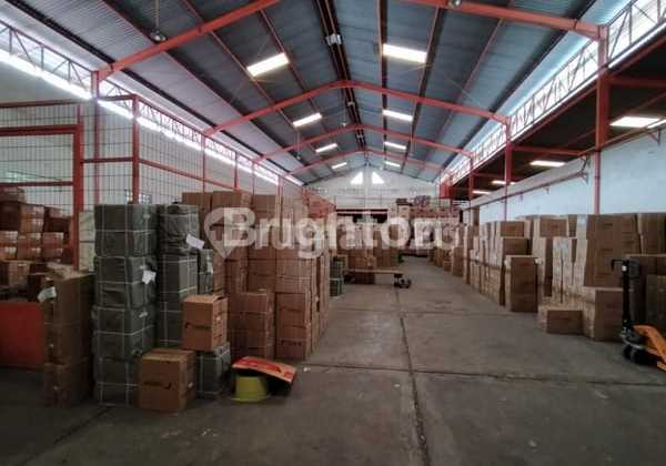 Warehouse Office on Karanglo Main Road near Singosari Toll Exit, Malang City.