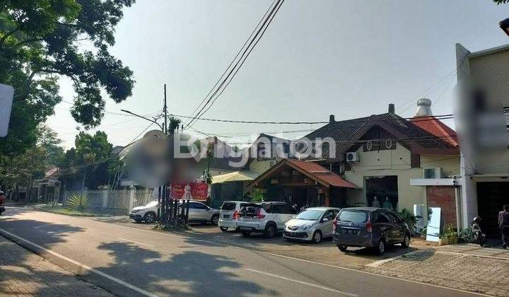 Rumah usaha pusat kota strategis area Ijen Klojen kota malang. 2