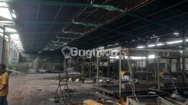 Spacious Fab Tsnah Warehouse in Bandulan, Malang Spacious Fab Tsnah Warehouse in Bandulan, Malang