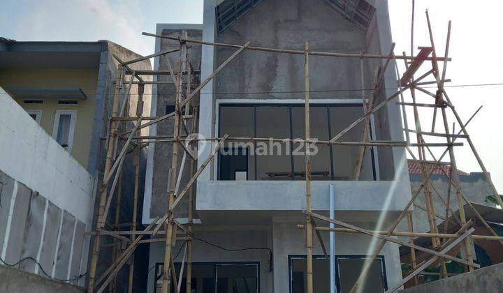 Rumah Baru Dalam  Pembangunan Finishing Di Dukuh Zamrud Bekasi 1