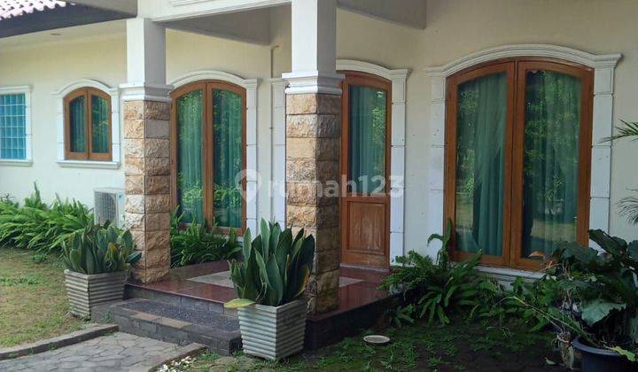 Rumah Besar Dengan Halaman Luas Di Kemang Pratama Regency Bekasi 2