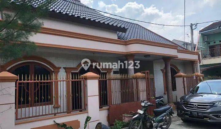 Rumah Murah Dijual Cepat Dekat Mall Summarecon Bekasi  1