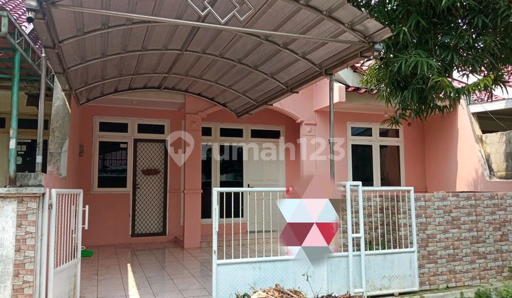 Rumah Terawat Siap Huni Dekat Mall Summarecon Bekasibekasi Utara Rumah Terawat Siap Huni Dekat Mall Summarecon Bekasibekasi Utara