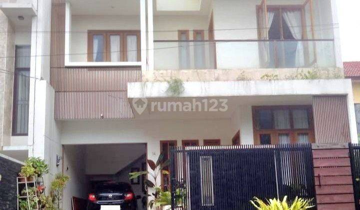 Rumah 2,5 Lantai Strategis Di Pondok Indah Jakarta Selatan 1