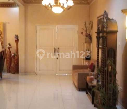 Rumah Mewah Di Clasyer Water Garden Grand Wisata Bekasi 2