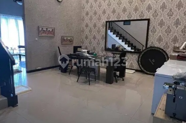 Rumah 3 Lantai Siap Huni di Pegadungan Kalideres Nego