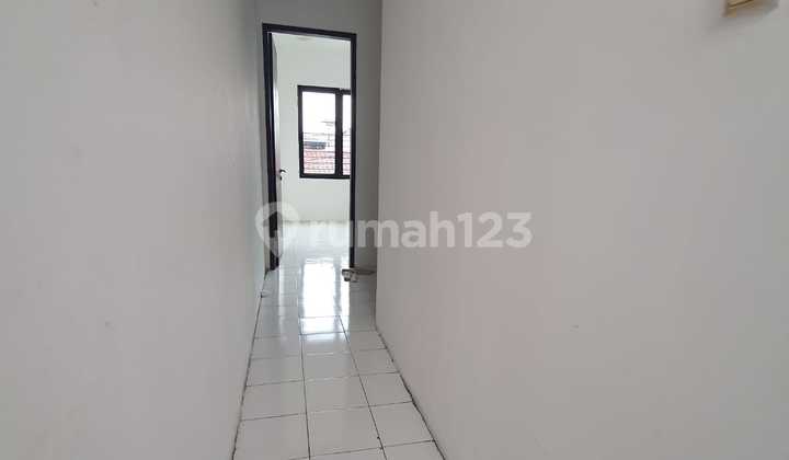 Rumah Mungil 2lt ,bangunan Minimalis ,Sudan rapi dan siap huni dalam Komplek yang Asri dan Nyaman . Rumah Mungil 2lt ,bangunan Minimalis ,Sudan rapi dan siap huni dalam Komplek yang Asri dan Nyaman .