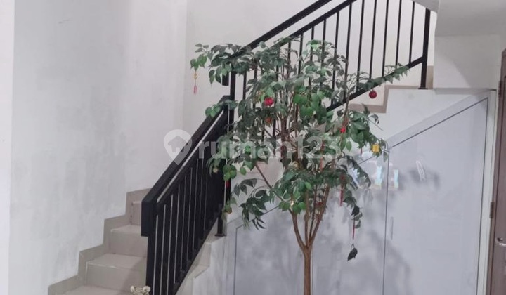 Rumah Bagus Dan Sangat Terawat di Bogor Nirwana Residance Nego