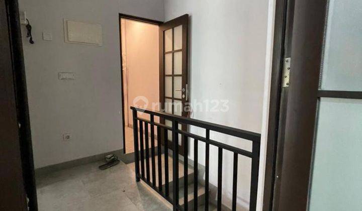 Rumah Bagus Dan Sangat Terawat di Green Village Siap Dihuni