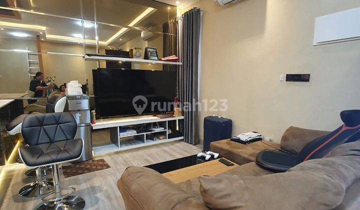 Rumah 2 Lantai di Green Village Boulevard Kondisi Terawat  1