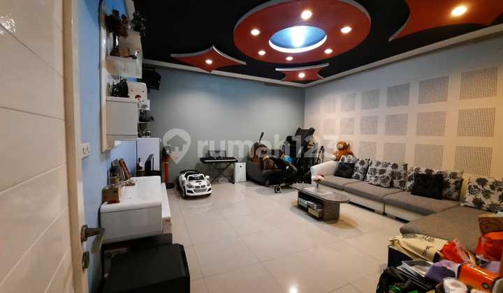 Rumah 2,5 Lantai Siap Pakai di Golf Lake Residence Posisi Hoek 