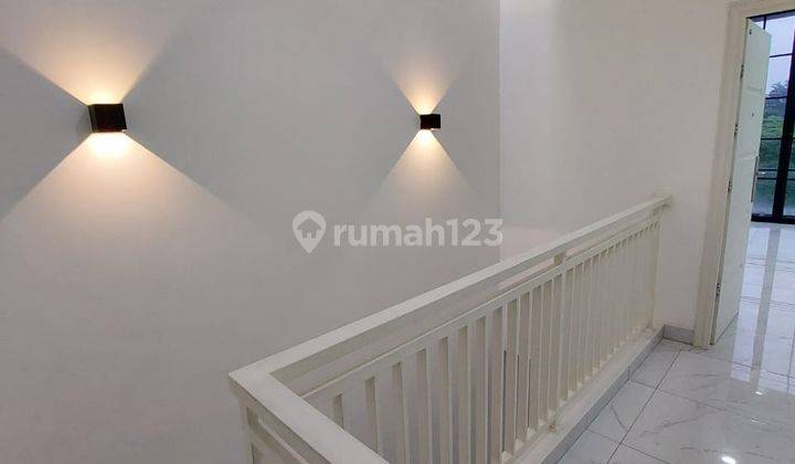 Rumah 2Lt. Minimalis Modern . Kondisi Baru Jadi, Siap Huni 2