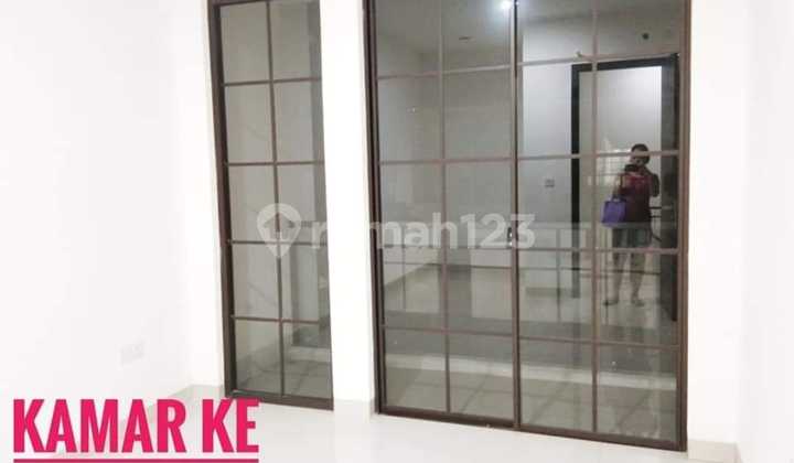 Rumah Minimalis Modern 2lt,siap huni dalam Perumahan Green Village