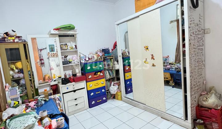 Rumah Minimalis Sederhana 2Lt dalam Komp.Taman Palem Indah - Jakarta Barat 2