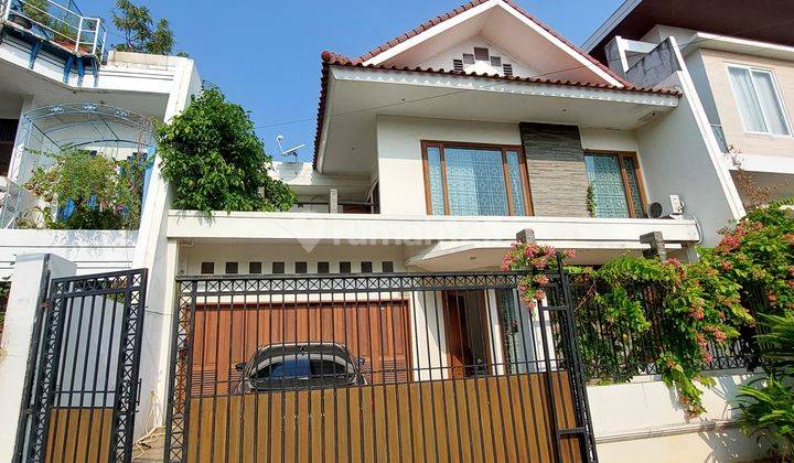 Rumah 2lt America Classic House Dalam Perumahan  1