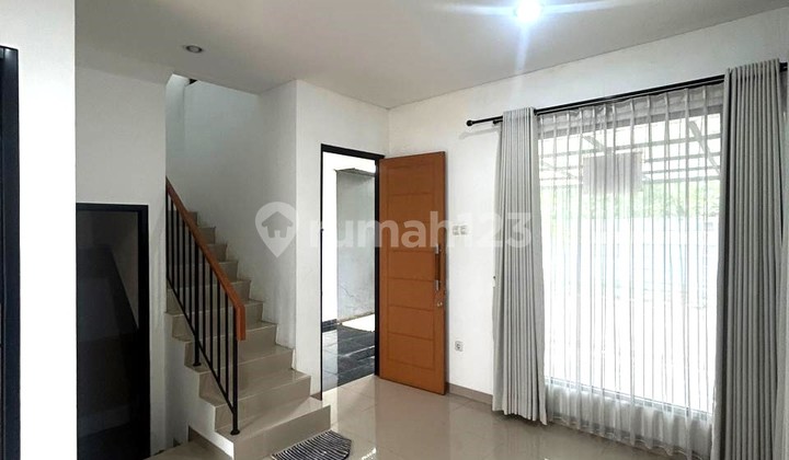 Price Negotiable! Good House with Land Certificate in Sawangan Depok Grab It Now! Price Negotiable! Good House with Land Certificate in Sawangan Depok Grab It Now!