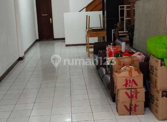 Ruko 3Lt Dalam Komplek,Dekat Jalan Raya,Dekat Sekolah Narada Jakarta Barat
