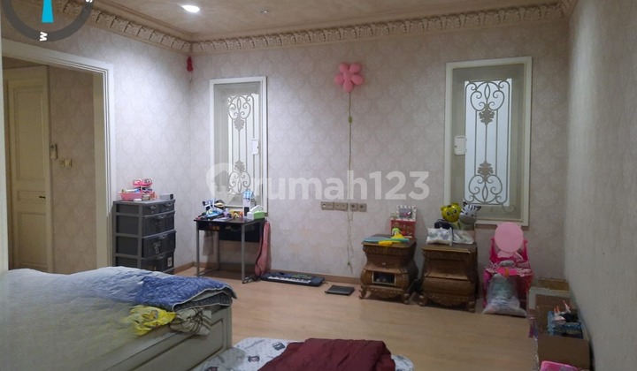 Rumah Bagus dan Mewah di Taman Palem Lestari Jakarta 2