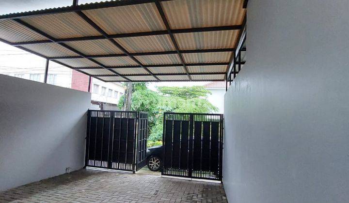 Rumah 2Lt. Minimalis Modern . Kondisi Baru Jadi, Siap Huni 1