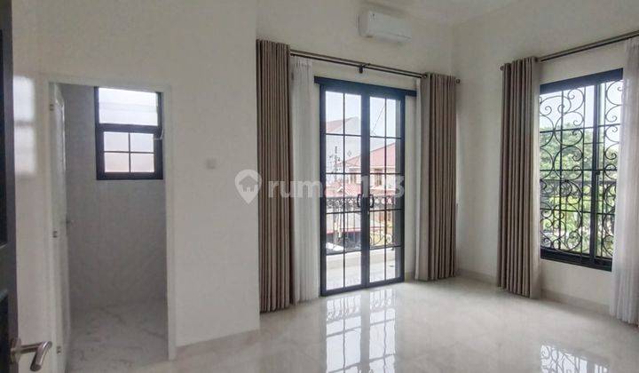 Rumah 2lt Minimalis Modern ,bangunan Baru ,design Mewah di Jakarta Barat 2