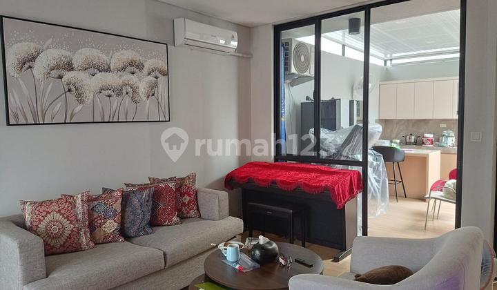 Rumah Bagus dan Terawat di Cendana Arbory Pak Lippo Karawaci Nego 1